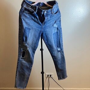 GAP Distressed Ankle Jeans in Blue